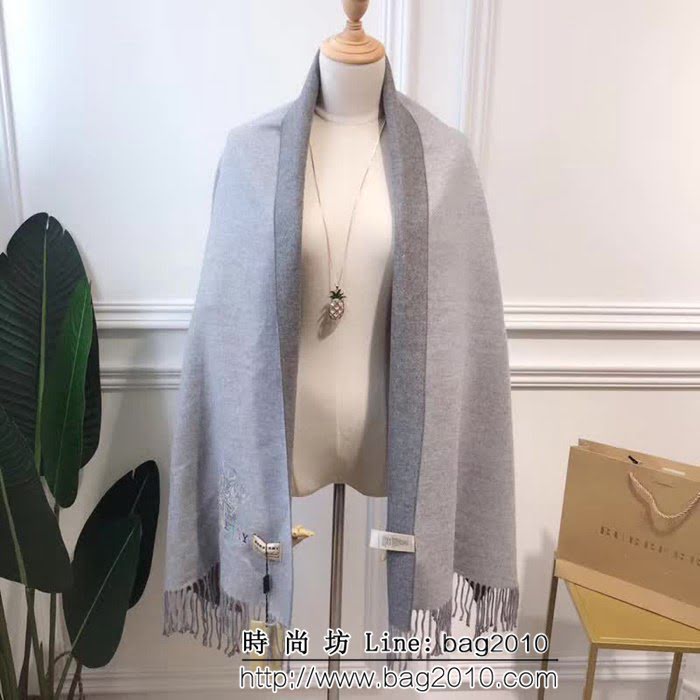 BURBERRY巴寶莉 2018新款 雙色雙面彩色刺繡羊絨圍巾 LLWJ6271